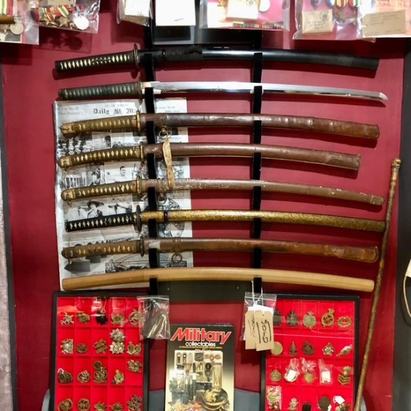Armoury Antiques and Militaria Japanese Swords7
